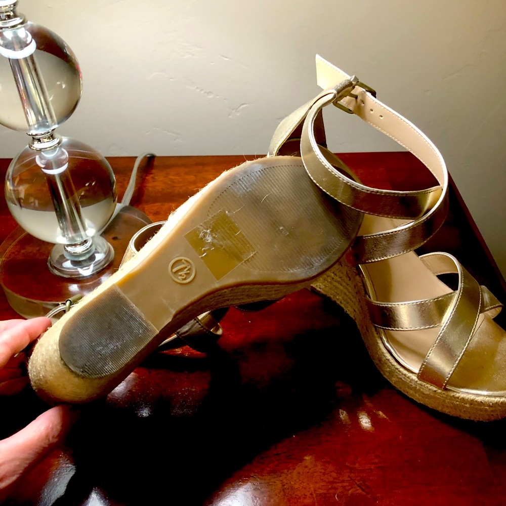 Good metallic wedge sandal - guarantee to make a stylish statement